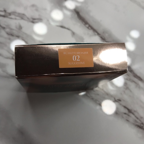 Estee Lauder Bronze Goddess Ultimate Matte Bronzer - Picture 6 of 7